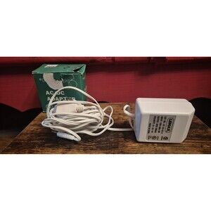 Lemax AC Power Cord Adapter Plug 4 Prong Output Jacks White Dept. 56